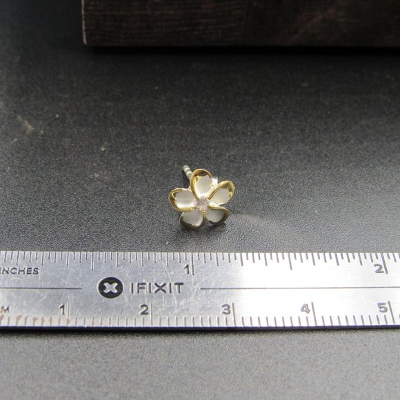 Sterling Silver Two Tone CZ Flower Stud Earrings Vintage - Picture 6 of 7